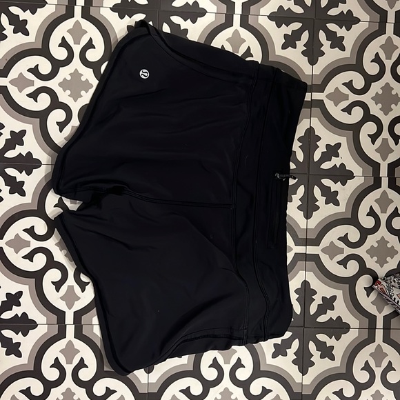 lululemon shorts - Picture 1 of 2